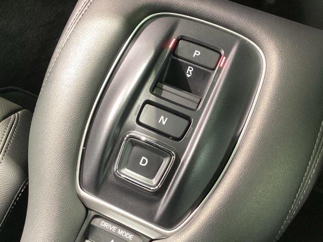 ＺＲ－Ｖ ｅ：ＨＥＶＺ特別仕様車ブラックスタイル　当社デモカー　純正スマートナビ　ドラレコ　ＥＴＣ２．０　ホンダセンシング　全周囲カメラ　シートヒーター　電動シート　電動リアゲート（31枚目）