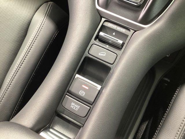 ＺＲ－Ｖ ｅ：ＨＥＶＺ特別仕様車ブラックスタイル　当社デモカー　純正スマートナビ　ドラレコ　ＥＴＣ２．０　ホンダセンシング　全周囲カメラ　シートヒーター　電動シート　電動リアゲート（32枚目）