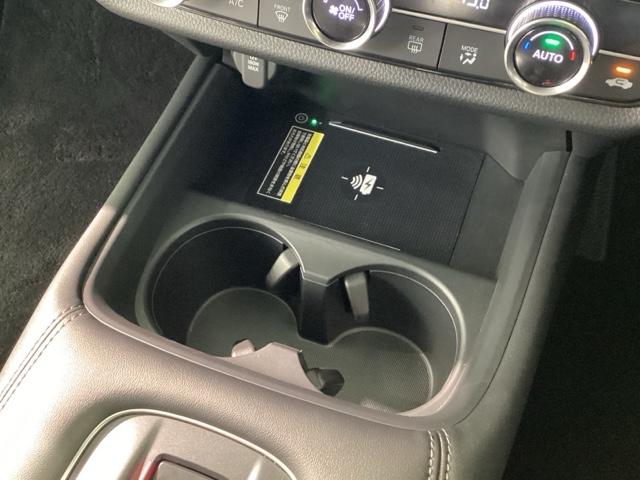 ＺＲ－Ｖ ｅ：ＨＥＶＺ特別仕様車ブラックスタイル　当社デモカー　純正スマートナビ　ドラレコ　ＥＴＣ２．０　ホンダセンシング　全周囲カメラ　シートヒーター　電動シート　電動リアゲート（44枚目）