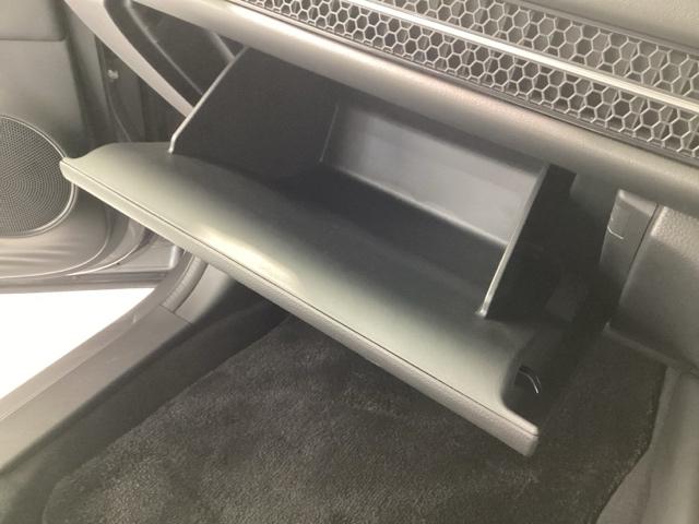 ＺＲ－Ｖ ｅ：ＨＥＶＺ特別仕様車ブラックスタイル　当社デモカー　純正スマートナビ　ドラレコ　ＥＴＣ２．０　ホンダセンシング　全周囲カメラ　シートヒーター　電動シート　電動リアゲート（54枚目）