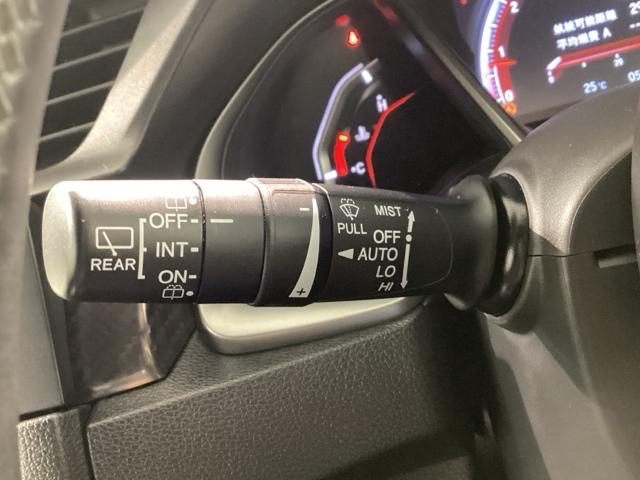 シビック ハッチバックホンダセンシング 純正メモリーナビ ドラレコ ETC ホンダセンシング シートヒーター バックカメラ アルミホイール フルセグ オートクルーズコントロール ターボ DVD再生 アイドリングストップ USB入力端子(31枚目)