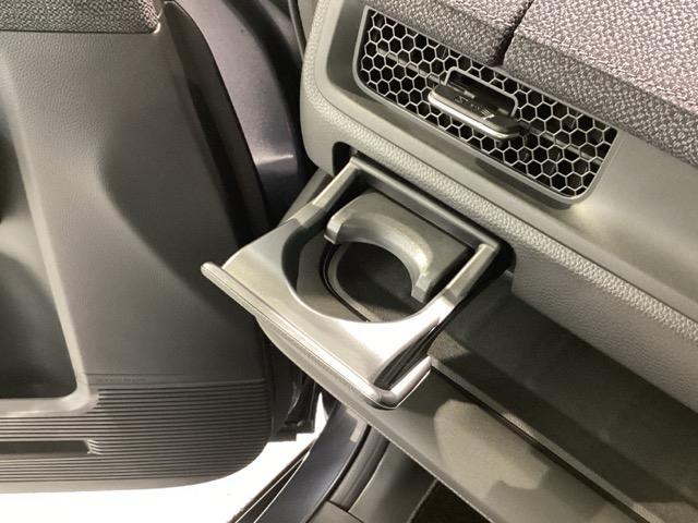 ステップワゴン ｅ：ＨＥＶエアーＥＸ　当社デモカー　純正メモリーナビ　全周囲カメラ　ドラレコ　ＥＴＣ　ホンダセンシング　シートヒーター　電動リアゲート　バックカメラ　両側電動スライドドア　アルミホイール　３列シート　ウォークスルー　ＡＢＳ（53枚目）