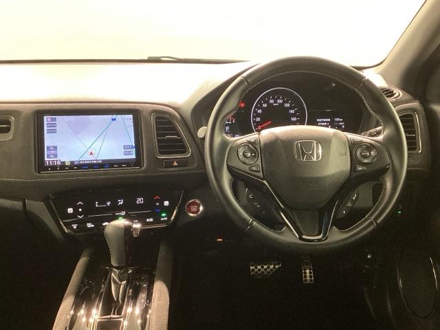 ヴェゼル ＲＳ・ホンダセンシング　純正メモリーナビ　ドラレコ　ＥＴＣ　ホンダセンシング　シートヒーター　バックカメラ　アルミホイール　フルセグ　オートクルーズコントロール　アイドリングストップ　ＵＳＢ入力端子　衝突防止システム　ＡＢＳ（16枚目）