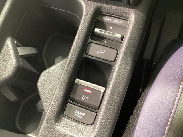 ヴェゼル e:HEVX・HuNTパッケージ 当社デモカー 純正メモリーナビ ETC 障害物センサー ホンダセンシング バックカメラ アルミホイール フルセグ オートクルーズコントロール アイドリングストップ USB入力端子 衝突防止システム(25枚目)