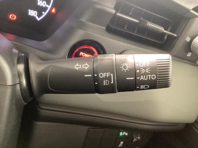 ヴェゼル e:HEVX・HuNTパッケージ 当社デモカー 純正メモリーナビ ETC 障害物センサー ホンダセンシング バックカメラ アルミホイール フルセグ オートクルーズコントロール アイドリングストップ USB入力端子 衝突防止システム(31枚目)