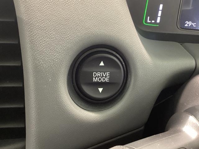 フィット e:HEVRS 純正メモリーナビ ETC ホンダセンシング(28枚目)