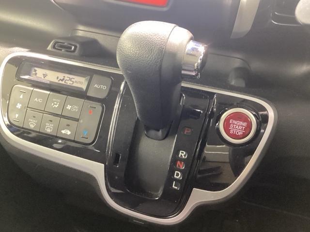 Ｎ－ＢＯＸカスタム ＧＳＳパッケージ　純正メモリーナビ　ＥＴＣ　ロールシェード　ＨＩＤヘッドライト　バックカメラ　両側電動スライドドア　アルミホイール　ベンチシート　フルセグ　ＤＶＤ再生　アイドリングストップ　ＵＳＢ入力端子（24枚目）