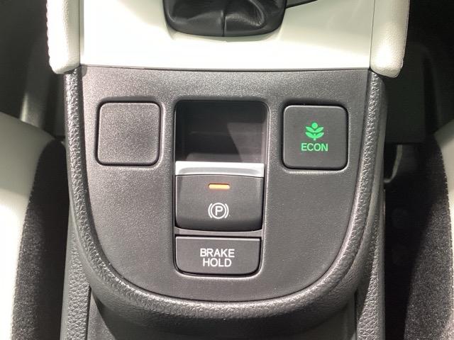 フィット e:HEVホーム メモリーナビ ETC バックカメラ フルセグ シートヒーター オートクルーズコントロール アイドリングストップ USB入力端子 衝突防止システム LEDヘッドランプ クリアランスソナー スマートキー(27枚目)