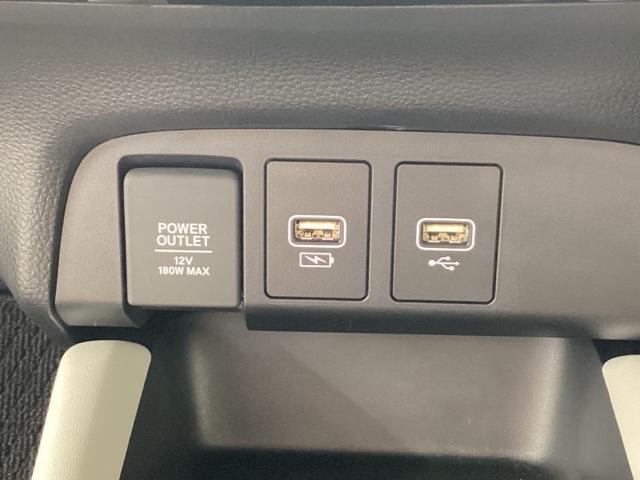 フィット e:HEVホーム メモリーナビ ETC バックカメラ フルセグ シートヒーター オートクルーズコントロール アイドリングストップ USB入力端子 衝突防止システム LEDヘッドランプ クリアランスソナー スマートキー(33枚目)