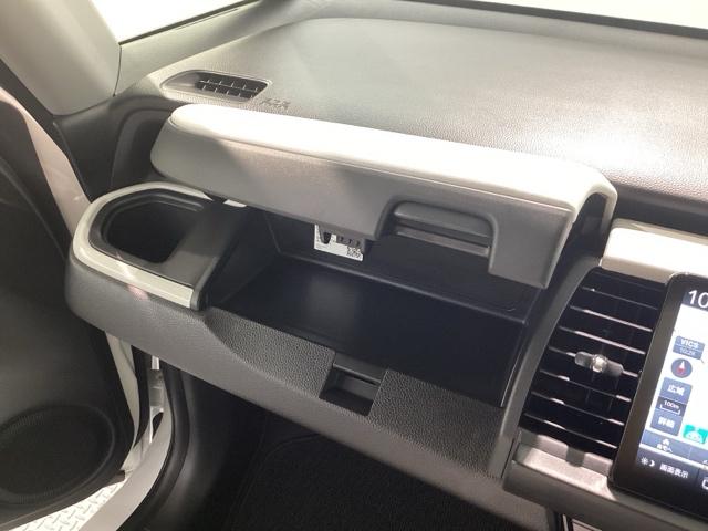 フィット e:HEVホーム メモリーナビ ETC バックカメラ フルセグ シートヒーター オートクルーズコントロール アイドリングストップ USB入力端子 衝突防止システム LEDヘッドランプ クリアランスソナー スマートキー(38枚目)