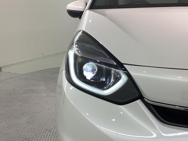 フィット e:HEVホーム メモリーナビ ETC バックカメラ フルセグ シートヒーター オートクルーズコントロール アイドリングストップ USB入力端子 衝突防止システム LEDヘッドランプ クリアランスソナー スマートキー(56枚目)