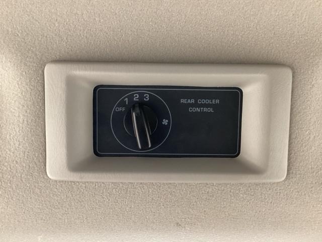 キャラバン ロングプレミアムＧＸ　マルチベッドテーブル付き　メモリーナビ　全周囲カメラ　ＥＴＣ　障害物センサー（31枚目）