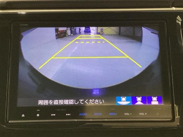 ステップワゴンスパーダ スパーダ・クールスピリットホンダセンシング　４ＷＤ　純正メモリーナビ　ドラレコ　ＥＴＣ　ホンダセンシング　シートヒーター　バックカメラ　両側電動スライドドア　３列シート　ウォークスルー　フルセグ　オートクルーズコントロール　ターボ　ＤＶＤ再生（19枚目）