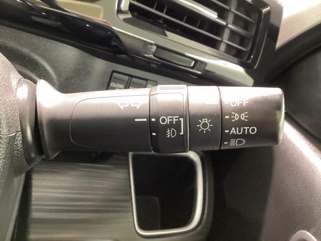 ステップワゴンスパーダ スパーダ・クールスピリットホンダセンシング　４ＷＤ　純正メモリーナビ　ドラレコ　ＥＴＣ　ホンダセンシング　シートヒーター　バックカメラ　両側電動スライドドア　３列シート　ウォークスルー　フルセグ　オートクルーズコントロール　ターボ　ＤＶＤ再生（32枚目）