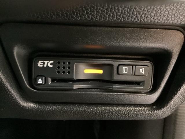 ステップワゴンスパーダ スパーダ・クールスピリットホンダセンシング　４ＷＤ　純正メモリーナビ　ドラレコ　ＥＴＣ　ホンダセンシング　シートヒーター　バックカメラ　両側電動スライドドア　３列シート　ウォークスルー　フルセグ　オートクルーズコントロール　ターボ　ＤＶＤ再生（35枚目）