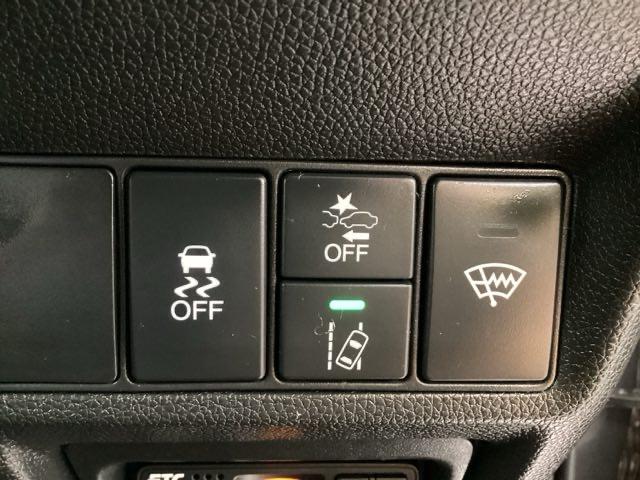 ステップワゴンスパーダ スパーダ・クールスピリットホンダセンシング　４ＷＤ　純正メモリーナビ　ドラレコ　ＥＴＣ　ホンダセンシング　シートヒーター　バックカメラ　両側電動スライドドア　３列シート　ウォークスルー　フルセグ　オートクルーズコントロール　ターボ　ＤＶＤ再生（36枚目）