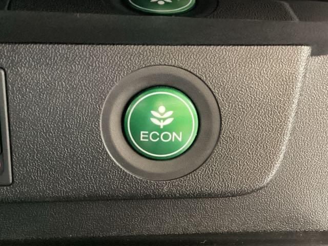 ステップワゴンスパーダ スパーダ・クールスピリットホンダセンシング　４ＷＤ　純正メモリーナビ　ドラレコ　ＥＴＣ　ホンダセンシング　シートヒーター　バックカメラ　両側電動スライドドア　３列シート　ウォークスルー　フルセグ　オートクルーズコントロール　ターボ　ＤＶＤ再生（37枚目）