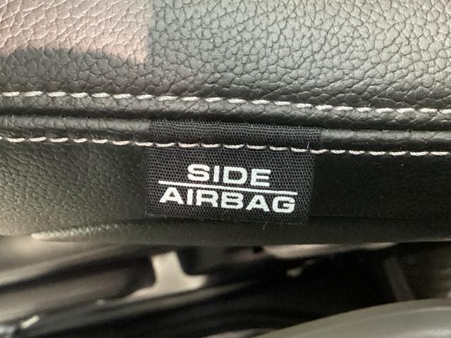 ステップワゴンスパーダ スパーダ・クールスピリットホンダセンシング　４ＷＤ　純正メモリーナビ　ドラレコ　ＥＴＣ　ホンダセンシング　シートヒーター　バックカメラ　両側電動スライドドア　３列シート　ウォークスルー　フルセグ　オートクルーズコントロール　ターボ　ＤＶＤ再生（41枚目）