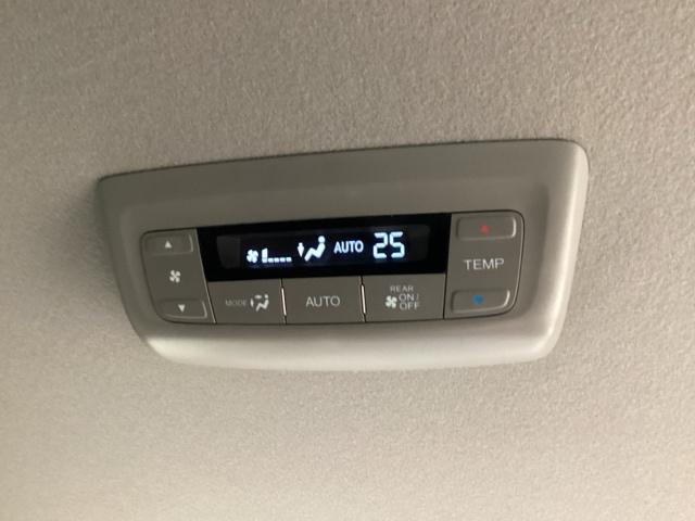 ステップワゴンスパーダ スパーダ・クールスピリットホンダセンシング　４ＷＤ　純正メモリーナビ　ドラレコ　ＥＴＣ　ホンダセンシング　シートヒーター　バックカメラ　両側電動スライドドア　３列シート　ウォークスルー　フルセグ　オートクルーズコントロール　ターボ　ＤＶＤ再生（43枚目）