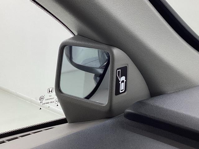 ステップワゴンスパーダ スパーダ・クールスピリットホンダセンシング　４ＷＤ　純正メモリーナビ　ドラレコ　ＥＴＣ　ホンダセンシング　シートヒーター　バックカメラ　両側電動スライドドア　３列シート　ウォークスルー　フルセグ　オートクルーズコントロール　ターボ　ＤＶＤ再生（45枚目）