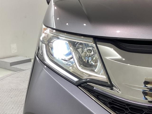 ステップワゴンスパーダ スパーダ・クールスピリットホンダセンシング　４ＷＤ　純正メモリーナビ　ドラレコ　ＥＴＣ　ホンダセンシング　シートヒーター　バックカメラ　両側電動スライドドア　３列シート　ウォークスルー　フルセグ　オートクルーズコントロール　ターボ　ＤＶＤ再生（68枚目）