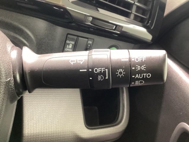 ステップワゴンスパーダ スパーダ　純正メモリーナビ　ＥＴＣ　ロールシェード　スマートキー（29枚目）