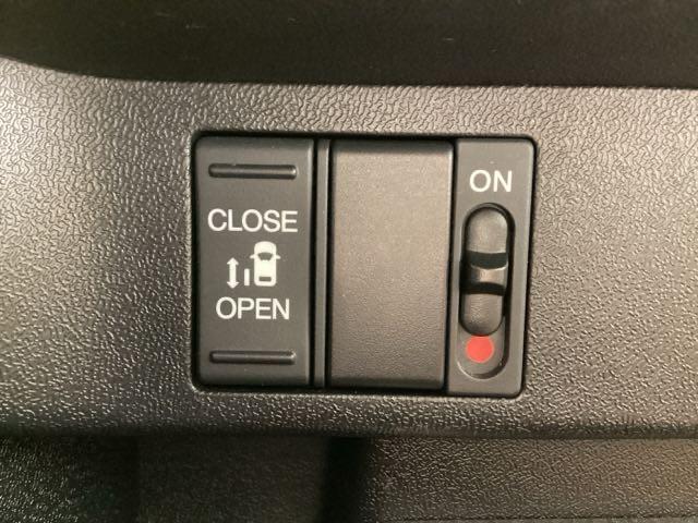 ステップワゴンスパーダ スパーダ　純正メモリーナビ　ＥＴＣ　ロールシェード　スマートキー（37枚目）