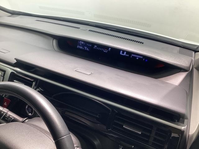 ステップワゴンスパーダ スパーダ　純正メモリーナビ　ＥＴＣ　ロールシェード　スマートキー（42枚目）