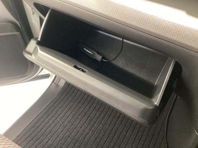 ステップワゴンスパーダ スパーダ　純正メモリーナビ　ＥＴＣ　ロールシェード　スマートキー（46枚目）