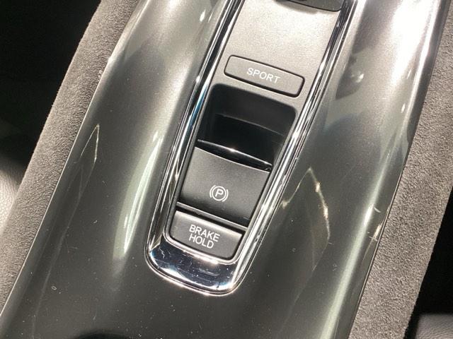 ヴェゼル ハイブリッドＲＳ・ホンダセンシング　レンタカーアップ車　純正メモリーナビ　ドラレコ　ＥＴＣ　ホンダセンシング　シートヒーター　電動シート（26枚目）