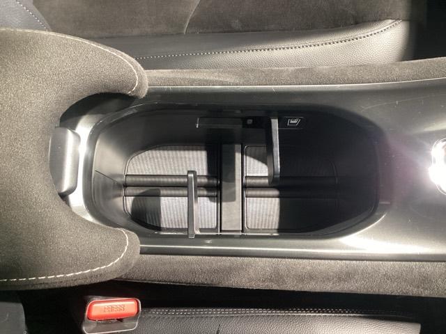 ヴェゼル ハイブリッドＲＳ・ホンダセンシング　レンタカーアップ車　純正メモリーナビ　ドラレコ　ＥＴＣ　ホンダセンシング　シートヒーター　電動シート（50枚目）