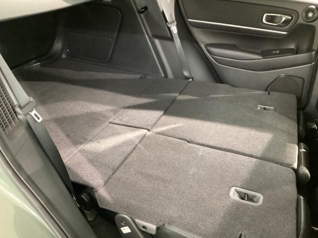 ヴェゼル ｅ：ＨＥＶＺ　当社デモカー　純正スマートナビ　ドラレコ　ＥＴＣ２．０　全周囲カメラ　障害物センサー　シートヒーター（12枚目）