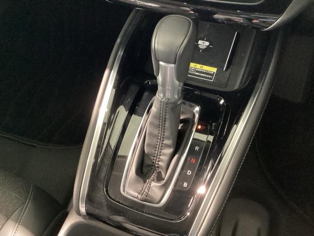 ヴェゼル ｅ：ＨＥＶＺ　当社デモカー　純正スマートナビ　ドラレコ　ＥＴＣ２．０　全周囲カメラ　障害物センサー　シートヒーター（29枚目）