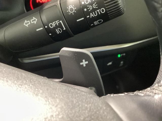 ヴェゼル ｅ：ＨＥＶＺ　当社デモカー　純正スマートナビ　ドラレコ　ＥＴＣ２．０　全周囲カメラ　障害物センサー　シートヒーター（34枚目）