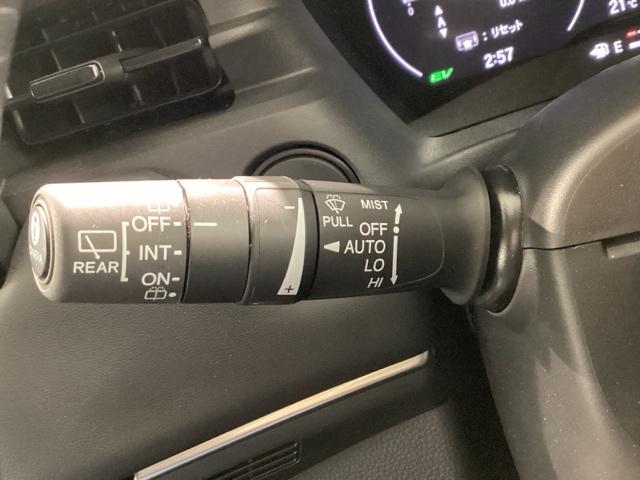 ヴェゼル ｅ：ＨＥＶＺ　当社デモカー　純正スマートナビ　ドラレコ　ＥＴＣ２．０　全周囲カメラ　障害物センサー　シートヒーター（35枚目）