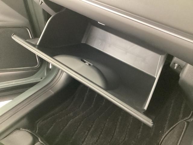 ヴェゼル ｅ：ＨＥＶＺ　当社デモカー　純正スマートナビ　ドラレコ　ＥＴＣ２．０　全周囲カメラ　障害物センサー　シートヒーター（50枚目）