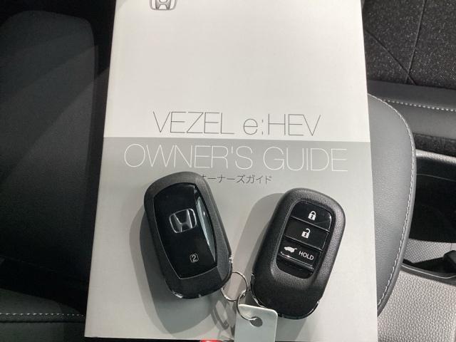 ヴェゼル ｅ：ＨＥＶＺ　当社デモカー　純正スマートナビ　ドラレコ　ＥＴＣ２．０　全周囲カメラ　障害物センサー　シートヒーター（58枚目）