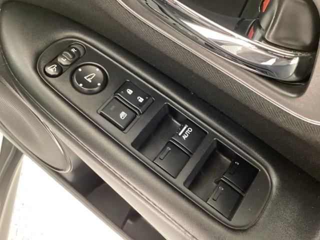 ヴェゼル Ｘ・ホンダセンシング　４ＷＤ　純正メモリ―ナビ　ドラレコ　ＥＴＣ　ホンダセンシング　シートヒーター　ＬＥＤヘッドライト　サイドエアバック＋サイドカーテンエアバック（25枚目）