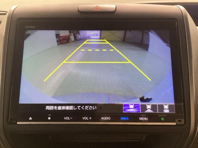 �����������[�i�r�ƃo�b�N�J�����t���������������������I�[�f�B�I�Ńh���C�u���D���ȉ��y�𒮂��Ċy���߂܂��B�s�u�������\�ł���