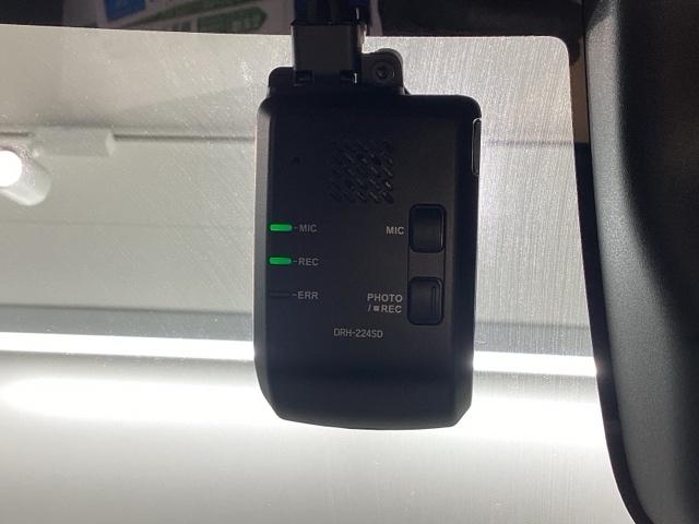 �h���C�u���R�[�_�[��������ɂ����S�̃h���C�u���R�[�_�[�����B�f�����؋��Ƃ��Ďc���܂������ЂƂ�ŉ^�]���Ă��鎞�ł����S�ł��ˁ�