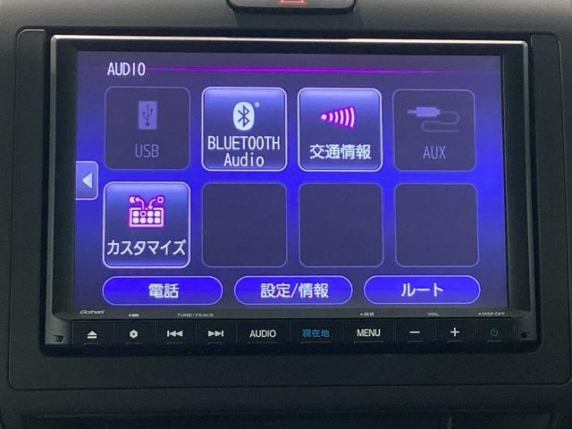 �����������[�i�r�ƃo�b�N�J�����t���������������������I�[�f�B�I�Ńh���C�u���D���ȉ��y�𒮂��Ċy���߂܂��B�s�u�������\�ł���