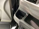 ドライブのサポート、車内の収納スペースも充実してます♪