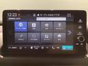 ｅ：ＨＥＶＺ特別仕様車ブラックスタイル　当社デモカー　純正スマートナビ　ドラレコ　ＥＴＣ２．０　ホンダセンシング　全周囲カメラ　シートヒーター　電動シート　電動リアゲート（23枚目）