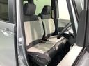 運転席、助手席☆ともにゆとりのある空間となっております♪