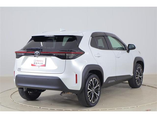 ヤリスクロス Z バックモニタ ワンオーナ 横滑り防止システム イモビ カーテンエアバッグ TV クルーズC エアコン スマートキ- アルミ 地デジ キーフリー パワステ ダブルエアバック LEDヘット エアバッグ(3枚目)