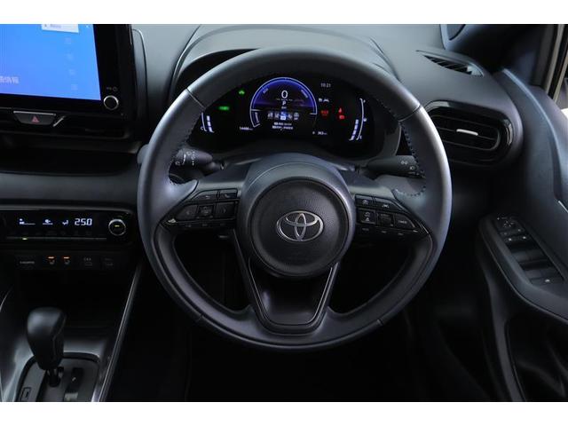 ヤリス ハイブリッドZ TSS キーレス フルセグテレビ オートエアコン バックモニター LEDライト クルコン スマートキー TV ETC ワンオーナー ドライブレコーダー ESC ミュージックプレイヤー接続可 記録簿(10枚目)