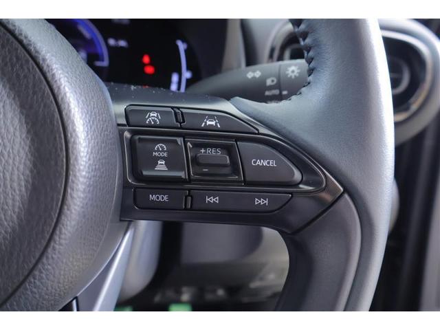 ヤリス ハイブリッドZ TSS キーレス フルセグテレビ オートエアコン バックモニター LEDライト クルコン スマートキー TV ETC ワンオーナー ドライブレコーダー ESC ミュージックプレイヤー接続可 記録簿(11枚目)