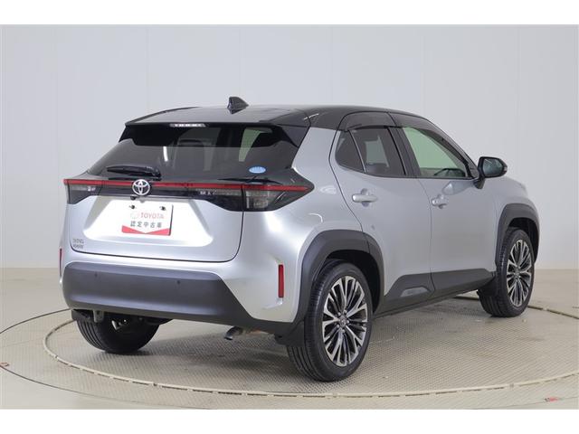 ヤリスクロス Ｚ　バックモニタ　ワンオーナ　横滑り防止システム　イモビ　カーテンエアバッグ　ナビ　クルーズＣ　エアコン　スマートキ－　アルミ　キーフリー　パワステ　ダブルエアバック　ＬＥＤヘット　エアバッグ　記録簿有（3枚目）