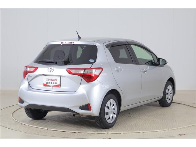 ヴィッツ Ｆ　セーフティーエディションＩＩＩ　パワーウインドウ　盗難防止　Ｗエアバッグ　衝突軽減Ｂ　ナビＴＶ　キーレスエントリー　ＥＳＣ　マニュアルエアコン　ＬＥＤヘッドライト　パワーステ　インテリキー　ＥＴＣ　ワンセグ　メモリーナビ　ＡＢＳ（3枚目）