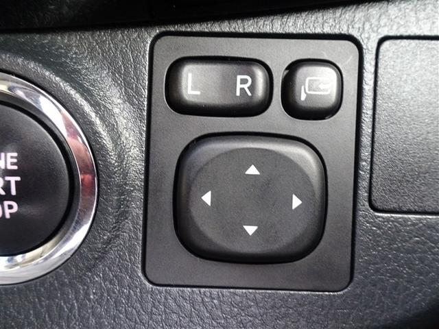 ヴィッツ Ｆ　セーフティーエディションＩＩＩ　パワーウインドウ　盗難防止　Ｗエアバッグ　衝突軽減Ｂ　ナビＴＶ　キーレスエントリー　ＥＳＣ　マニュアルエアコン　ＬＥＤヘッドライト　パワーステ　インテリキー　ＥＴＣ　ワンセグ　メモリーナビ　ＡＢＳ（13枚目）